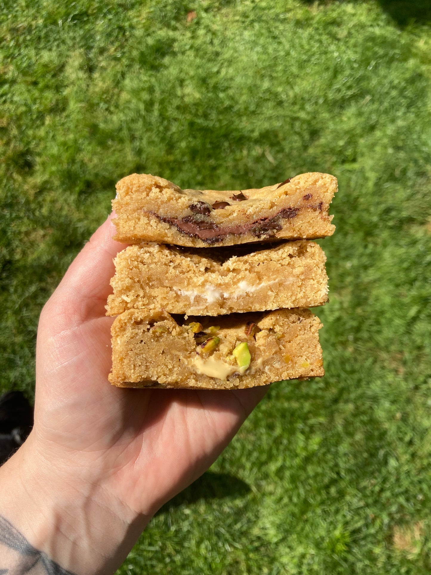 Stuffed cookie Pistache